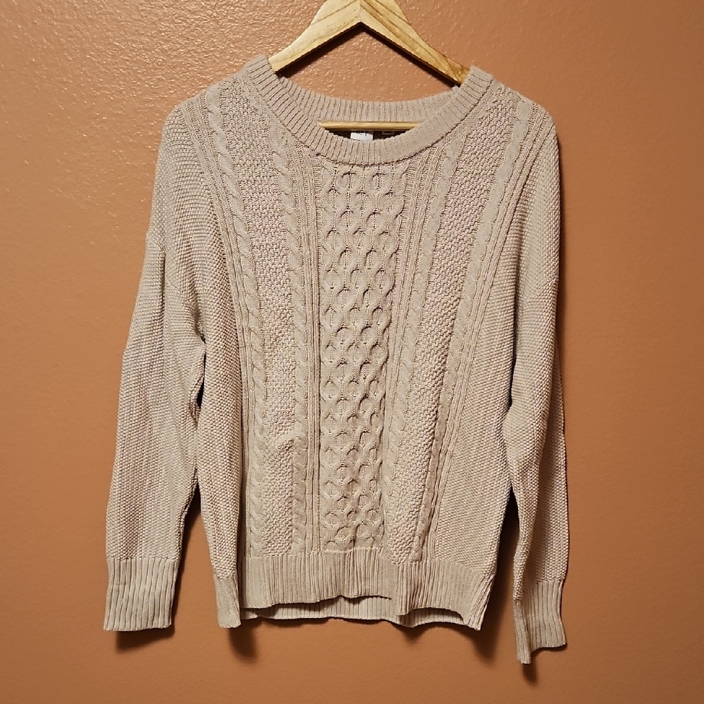 GAP Women's Cream Cable Knit Sweater